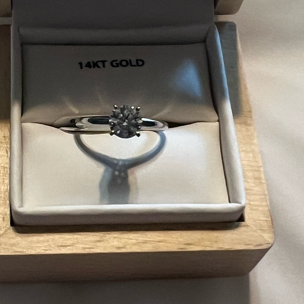 14KT Gold Ring